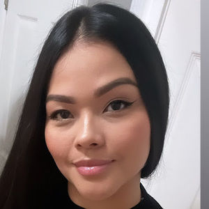 Meet your Posher, Daniela